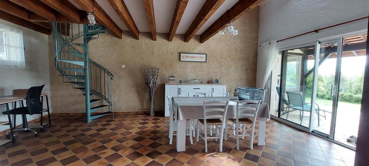 Villa Combe Belle à Vézac Extérieur photo